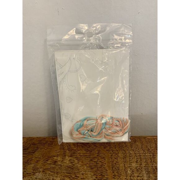 Iron-On to Stitch SET 2 Hearts 10214 Grey Lace 10206 Flora 10203 CrossStitch KIT - Picture 5 of 12